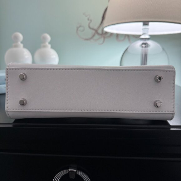 Versace Medusa 95 Small Leather Tote Bag $100 Used - Picture 3 of 3